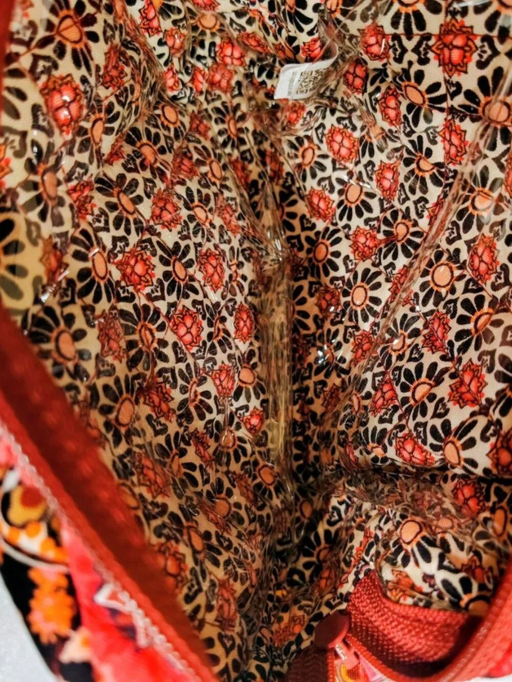 NWOT Vera Bradley Raspberry Medallion Makeup Bag